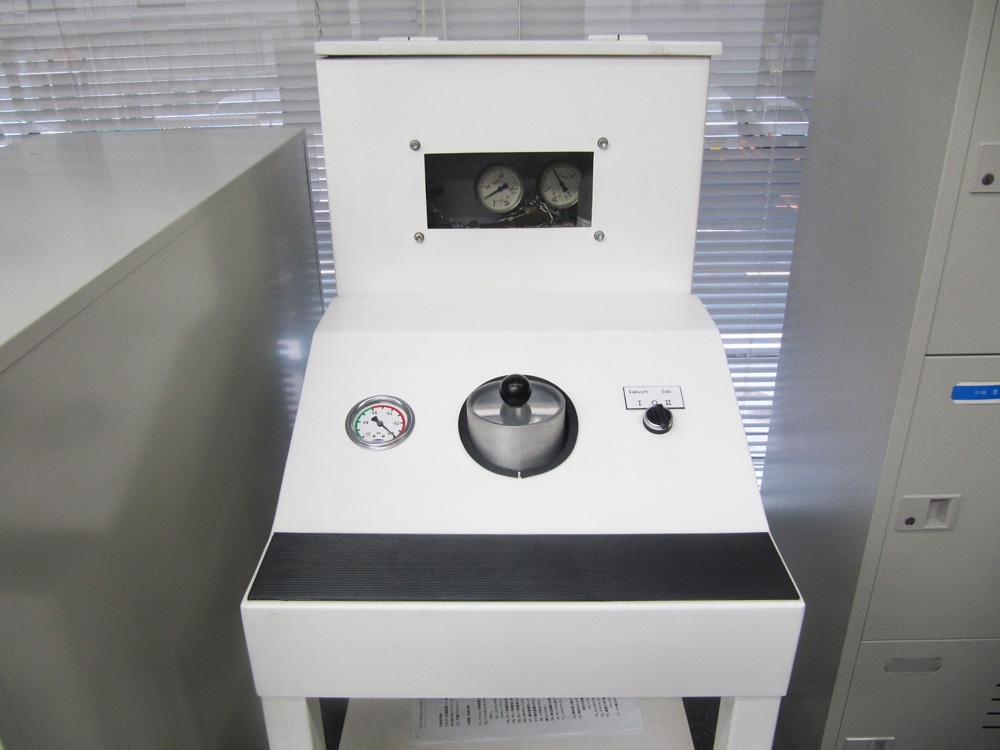 ケースの組み立てと防水検査