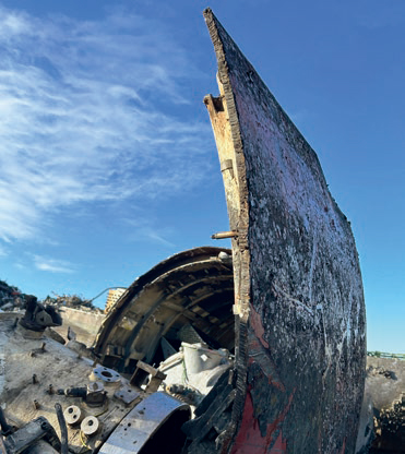 206型潜水艦の内壁の厚さは洗練された補強構造のため想像以上に薄い