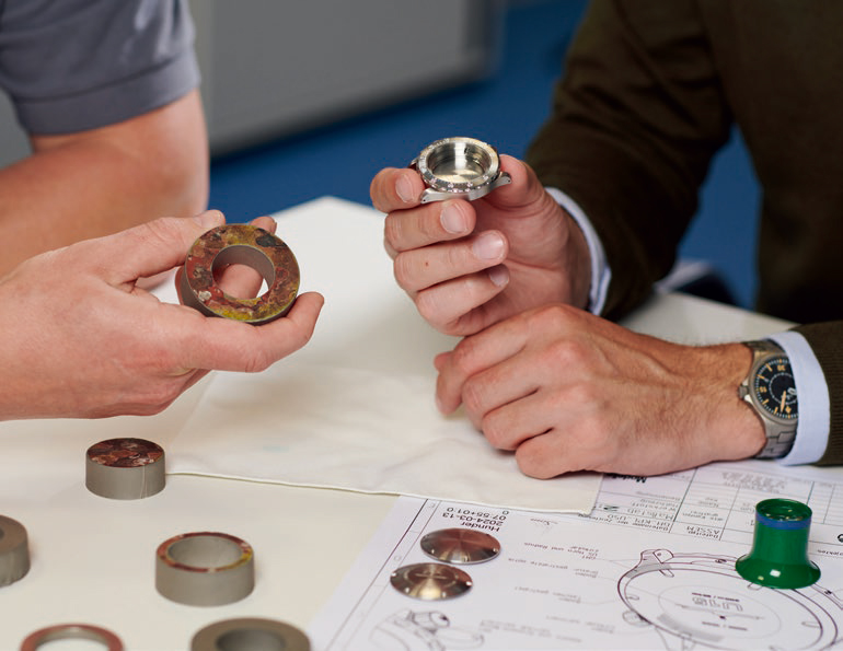 消防士用ミッションタイマーEZM7のケース