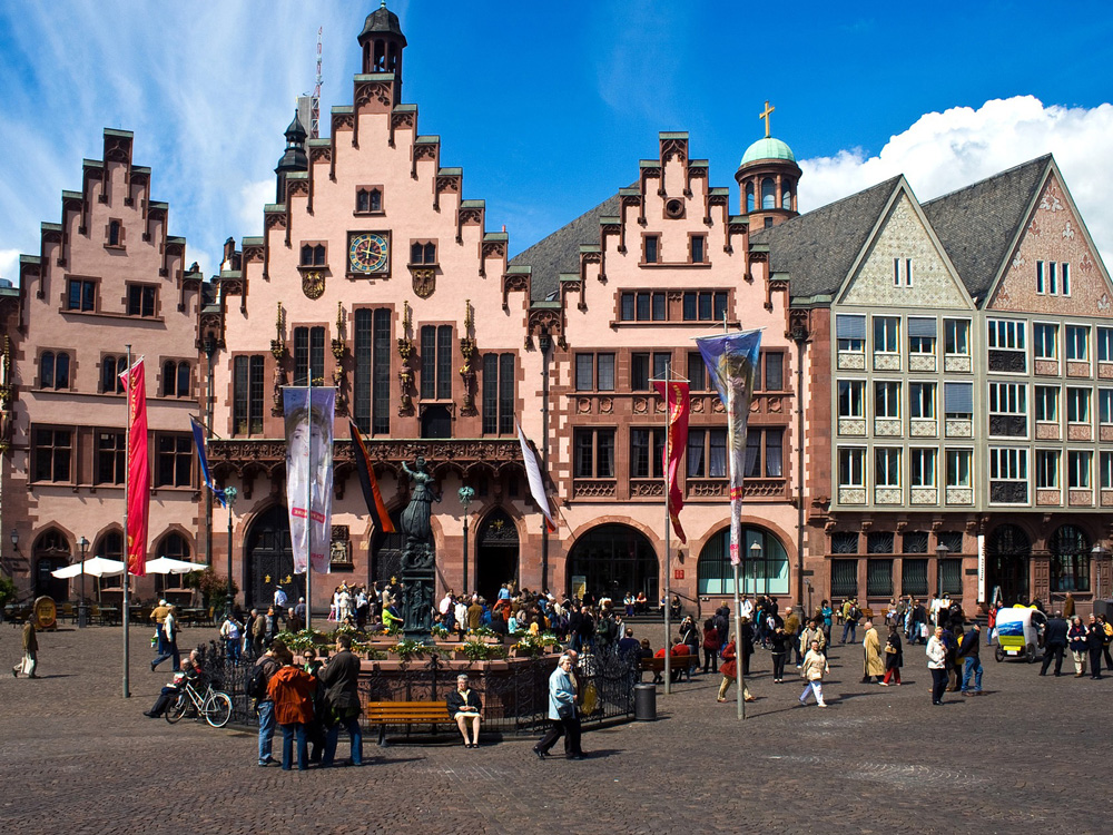 旧市庁舎レーマー