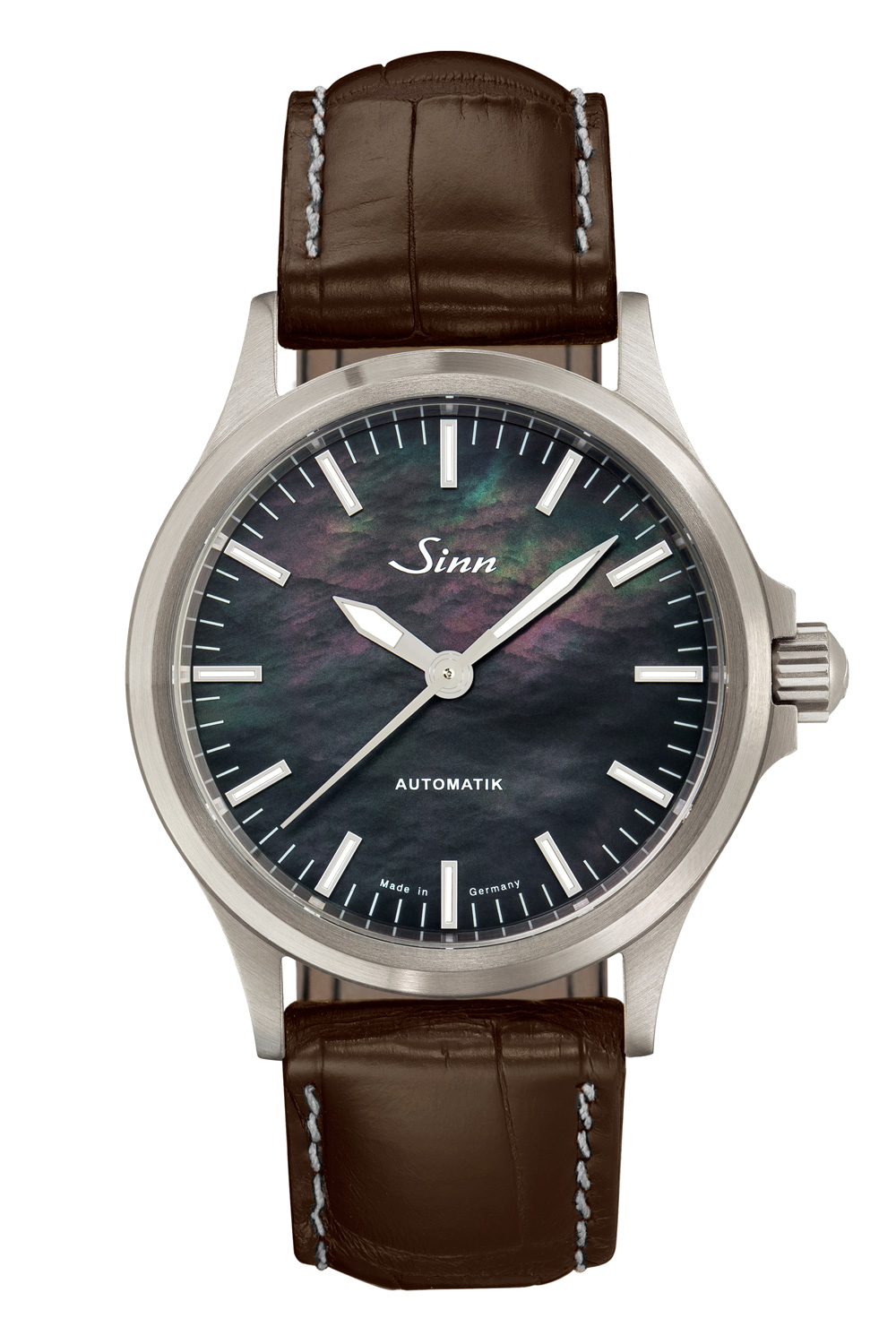 型押しカウレザー装着