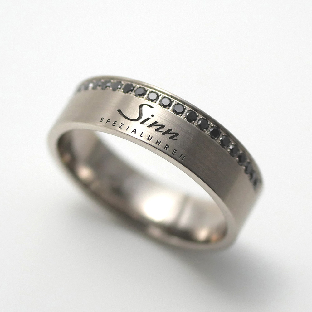 ブラックダイヤモンドリング