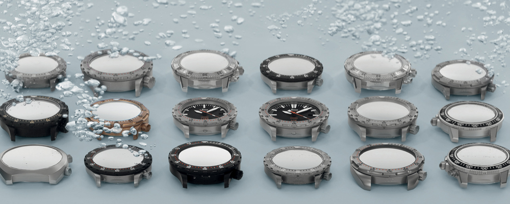 中央に置かれたU50.HYDRO（左）とUX（EZM 2B）